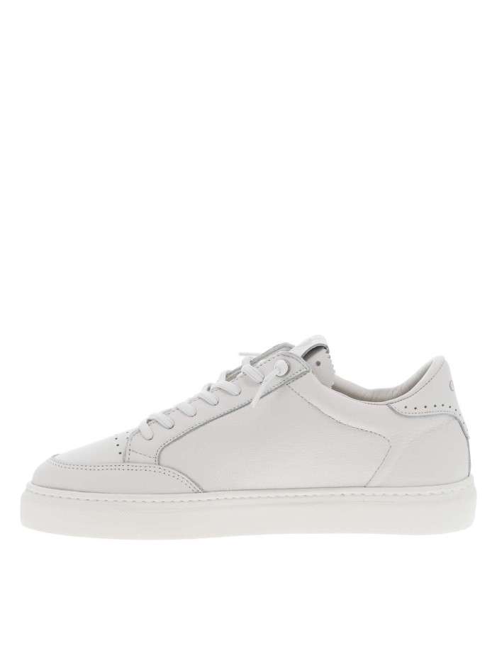 Tennis en cuir blanches...