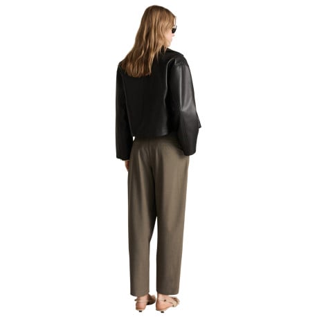 Chino kaki uni avec une coupe droite et des passants pour ceinture  - Image 2