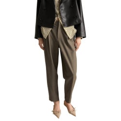 Chino kaki uni avec une coupe droite et des passants pour ceinture 