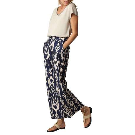 Pantalon bleu marine avec un imprimé géométrique et une coupe fluide - Image 5