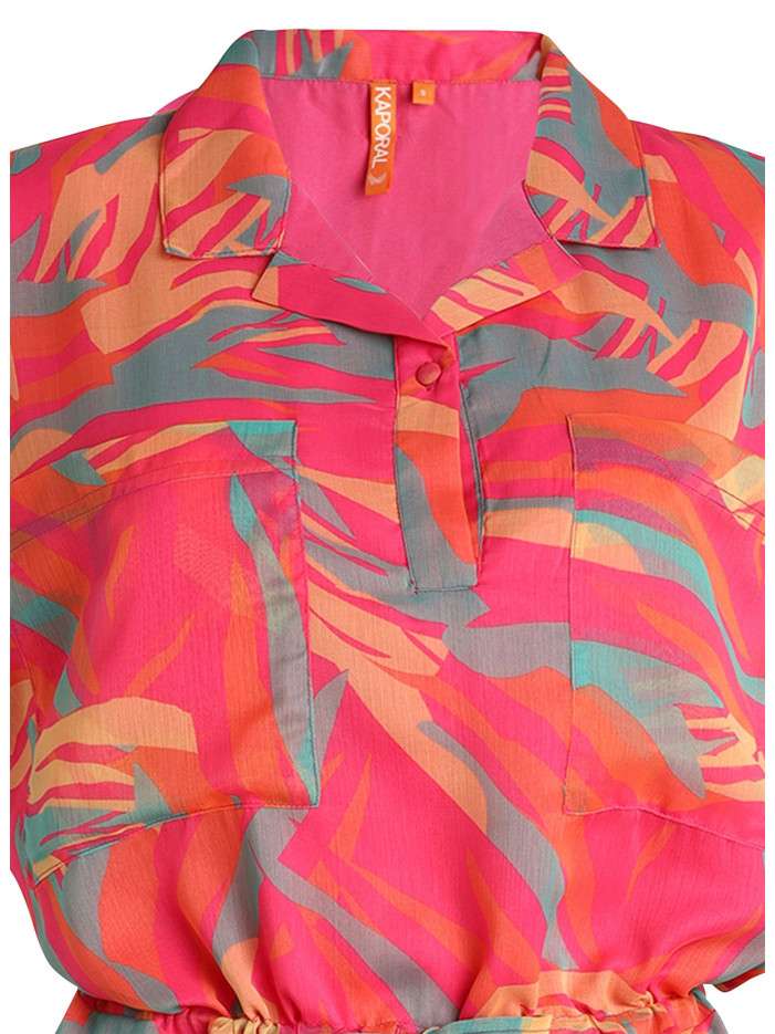 Robe courte tricolore avec un col à revers et à coupe fluide ajustée à la taille - Image 3