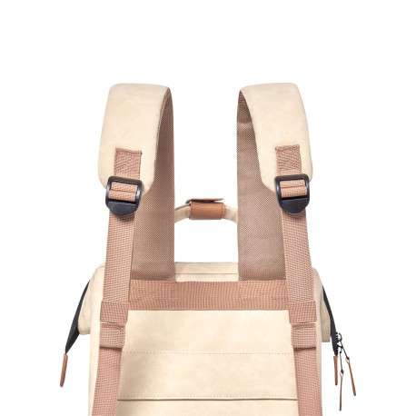 Sac à dos beige uni avec pochettes interchangeables et logo iconique - Image 7