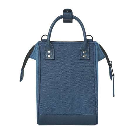 Sac à bandoulière bleu uni avec des patchs au nom de la marque - Image 2