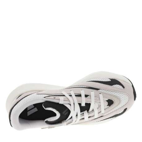 Baskets running blanches et beiges en mesh avec lacets blancs et semelle écrue - Image 4