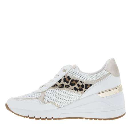 Sneakers blanches à imprimé léopard avec talon compensé haut et zip latéral doré