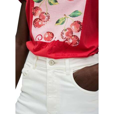 T-shirt en coton rouge chiné et imprimé à l'avant avec des strass et un col rond - Image 3