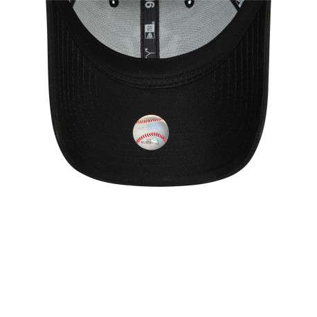 Casquette strapback en coton noire unie avec un cœur brodé à l'avant - Image 5