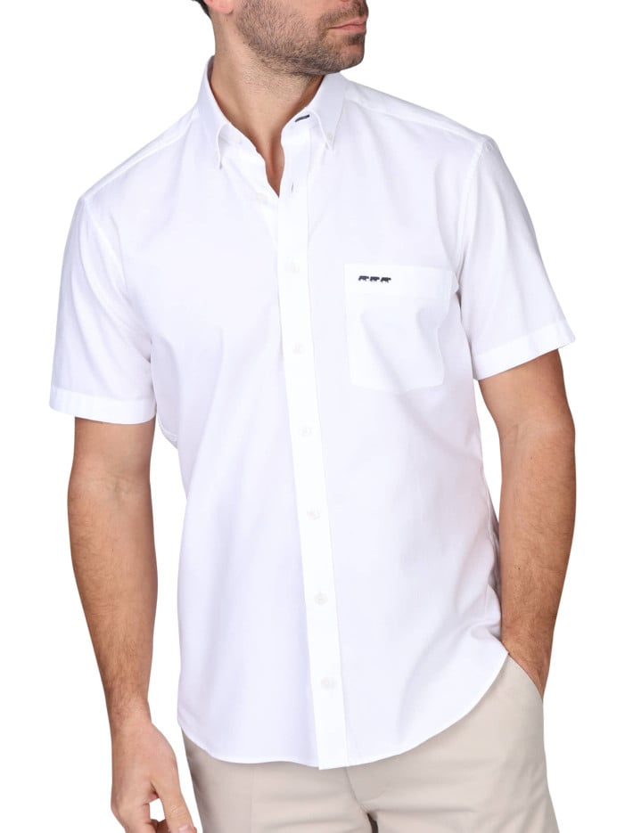 Chemise en coton blanche...