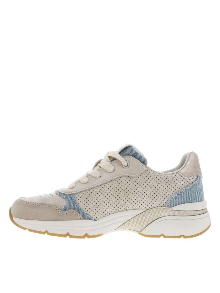 Baskets running taupes...