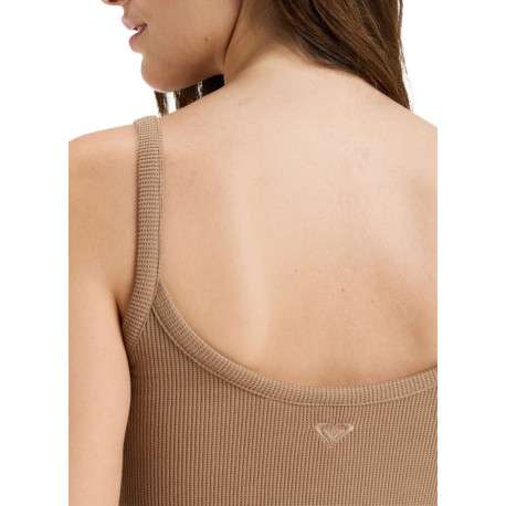 Robe longue taupe en maille côtelée avec une coupe ajustée et un col carré - Image 3