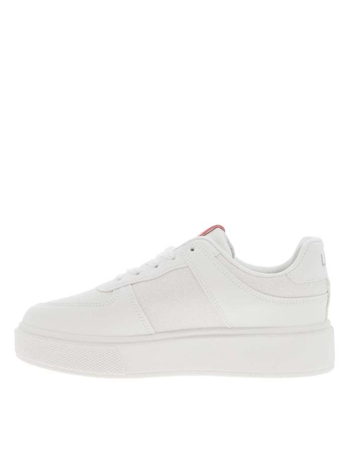 Tennis blanches pailletées...