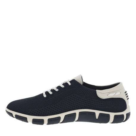 Tennis en cuir marine et écrues à semelle plate et à lacets ronds à rayures