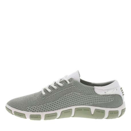 Tennis en cuir vertes claires en maille tricotée à semelle plate