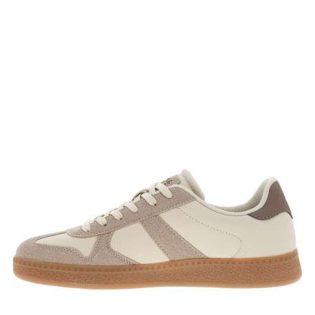 Tennis beiges avec des empiècements marrons à talon plat et à lacets plats