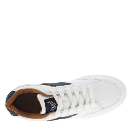 Tennis blanches avec des détails bleus denim à semelle plate et à lacets plats - Image 10