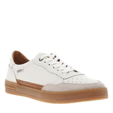 Tennis en cuir écrues avec un empiècement beige au bout et à lacets plats