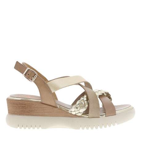 Nu-pieds en cuir taupe à talon compensé avec semelle crantée et lanières dorées - Image 2