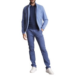 Blouson bleu uni à col montant avec des poches latérales zippées