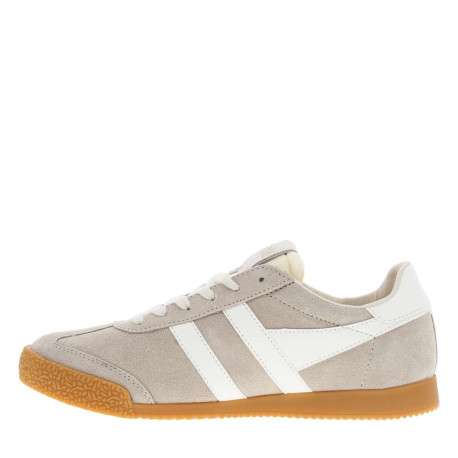 Tennis en cuir beiges en daim à détails blancs et à semelle plate miel