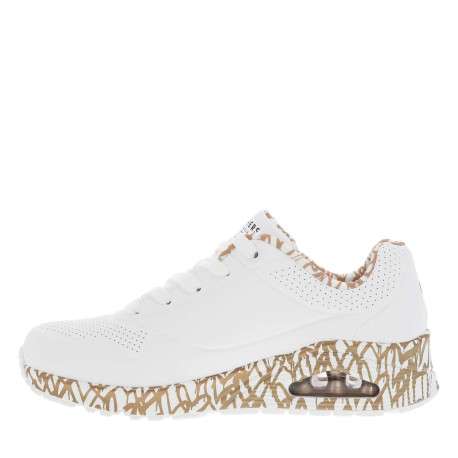 Baskets blanches à semelle plate avec des cœurs dorés imprimés et à lacets plats