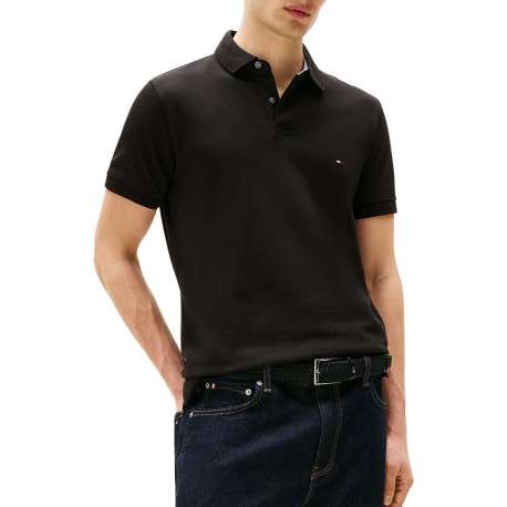 Polo en coton noir uni à coupe regular fit avec le logo brodé en petit - Image 2