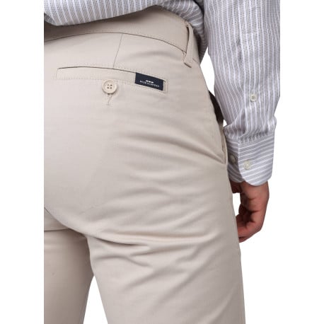 Pantalon chino en coton écru uni avec une coupe droite et des poches - Image 3