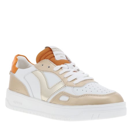 Baskets blanches et or à semelle plate et à lacets plats blancs