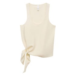 Top beige uni avec une coupe droite sans manches et un col rond 