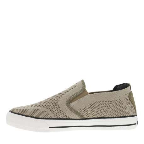 Sneakers kakis en maille à semelle plate blanche et à fermeture slip-on