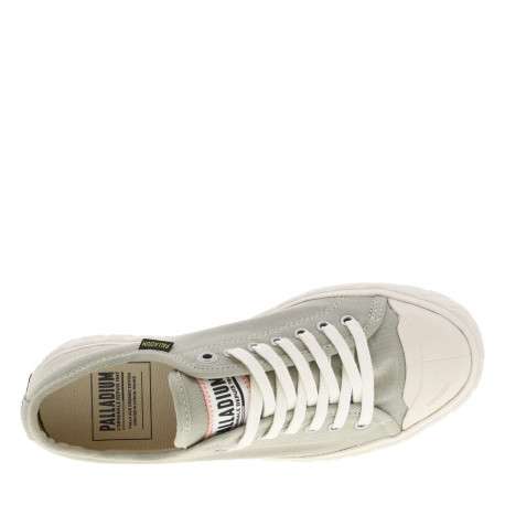 Tennis en toile basses vertes sauge avec des lacets plats blancs - Image 4