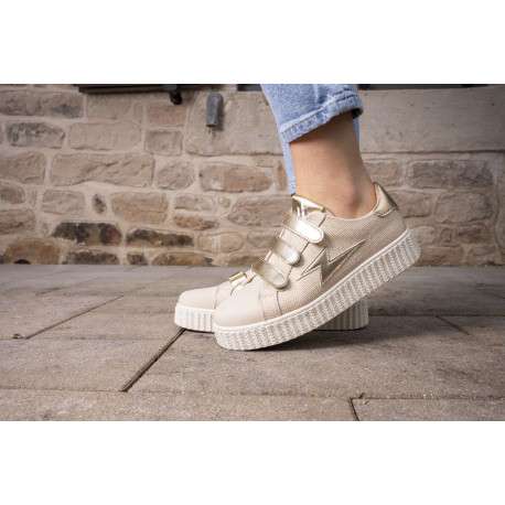 Tennis beige à semelle creepers écrue avec 3 bandes auto-agrippante dorées - Image 2