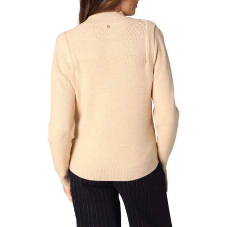 Pull beige uni en maille côtelée avec des boutons décoratifs et un col montant - Image 2