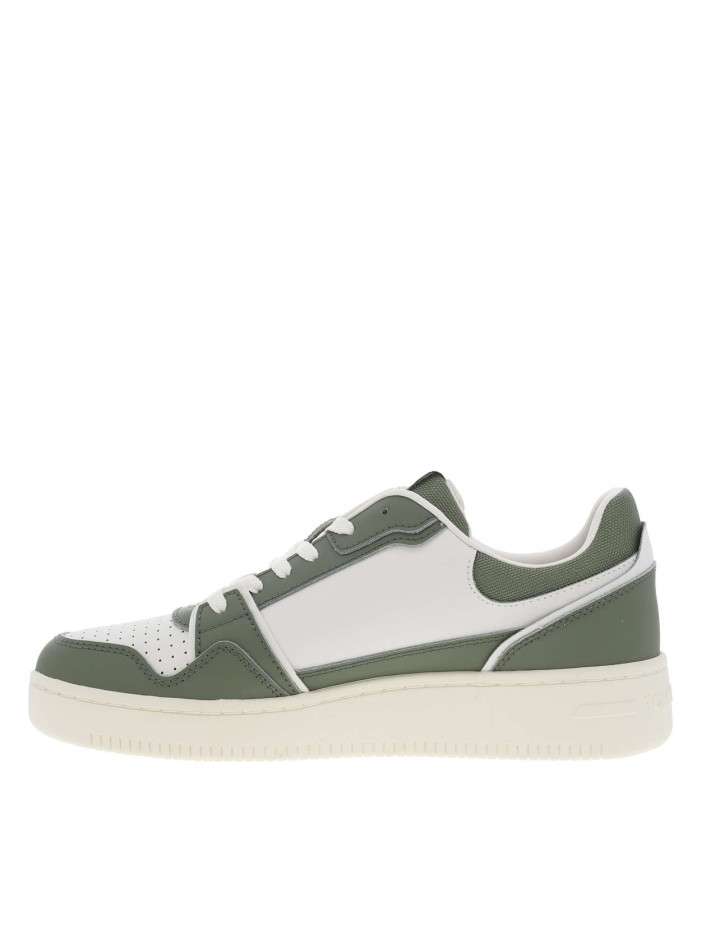 Baskets en cuir sauge avec...