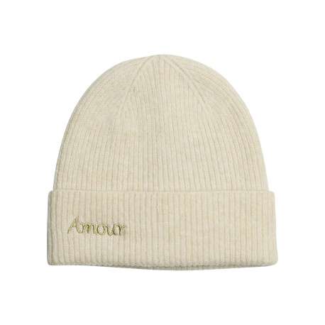 Bonnet écru uni avec large revers et inscription ""Amour"" sur le devant
