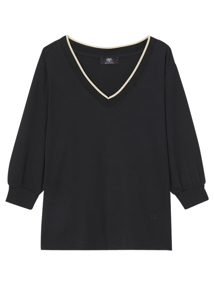 T-shirt noir uni avec une...