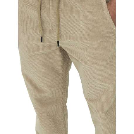 Pantalon en coton beige en velours côtelé à coupe regular fit - Image 6