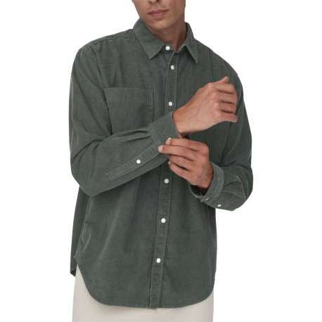 Chemise en coton mélangé verte sapin en velours côtelé à coupe regular fit - Image 4
