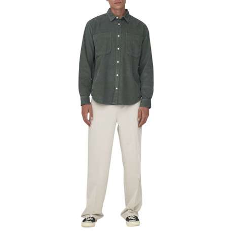 Chemise en coton mélangé verte sapin en velours côtelé à coupe regular fit - Image 5