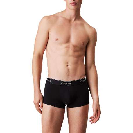 Lot de 3 boxers en coton bleus unis courts avec le nom de la marque - Image 4