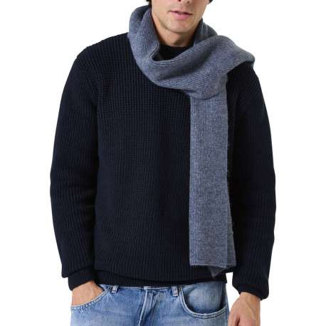 Écharpe bleue unie en maille côtelée - Image 3