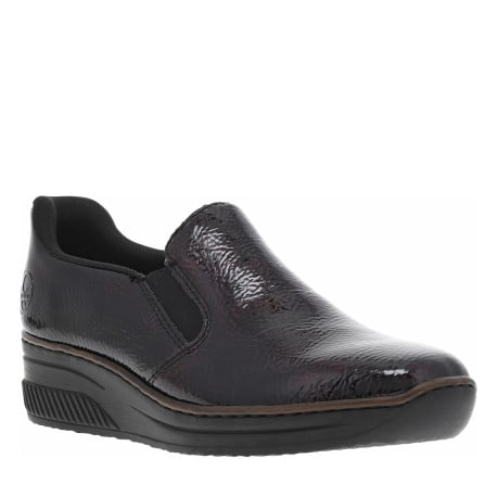 Mocassins en vernis bordeaux avec semelle à talon compensé bas