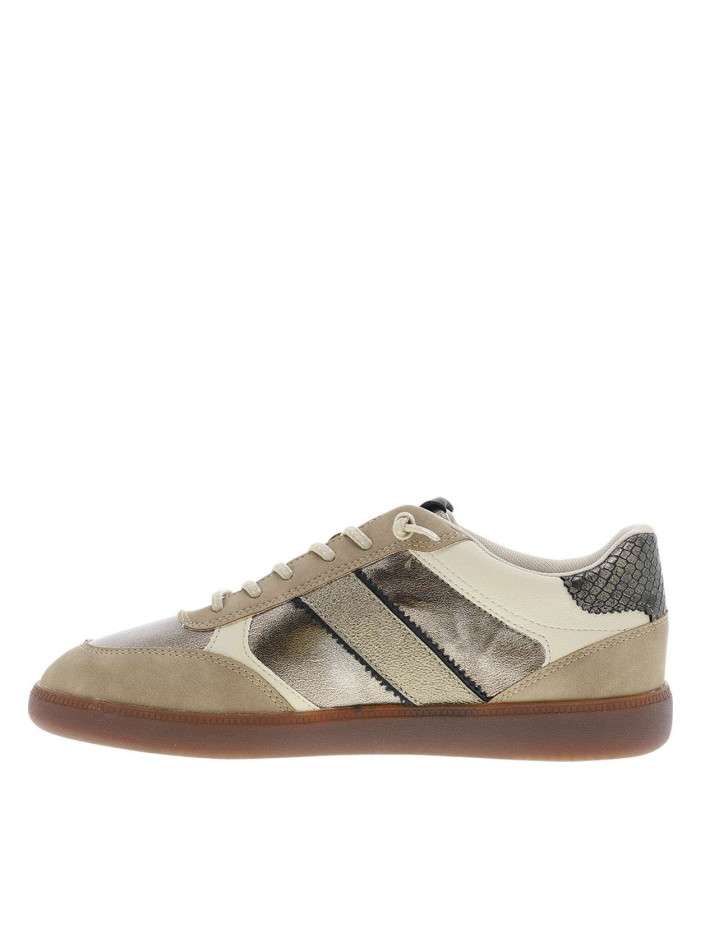 Tennis or avec lacets...