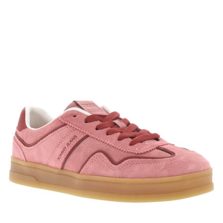 Tennis en croûte de cuir roses avec semelle à talon plat et à lacets