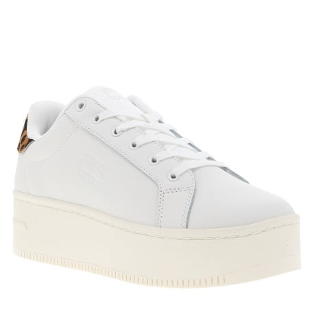 Tennis blanches avec semelle à talon plateau et lacets plats