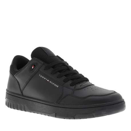 Sneakers en cuir noires à lacets avec semelle à talon plat embossé - Image 3