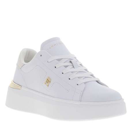 Tennis en cuir blanches avec semelle à talon plat et logos dorés - Image 3