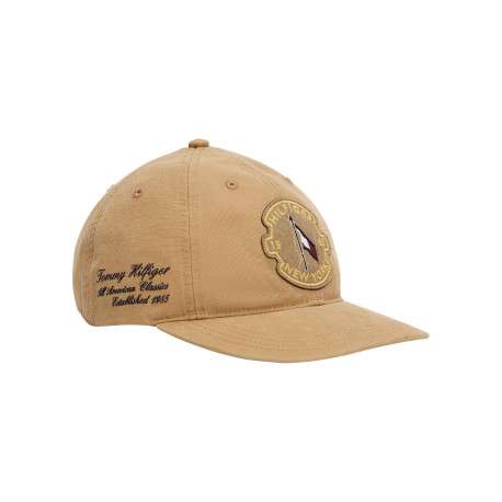 Casquette 6 pans en coton beige unie avec écusson iconique brodé
