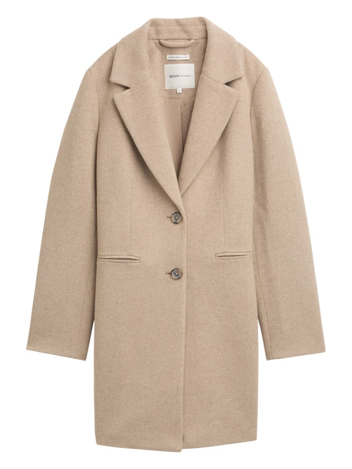 Manteau beige un avec un...
