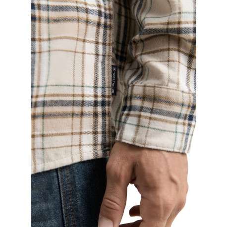 Chemise en coton beige à motif écossais pourvue d'une boutonnière - Image 4