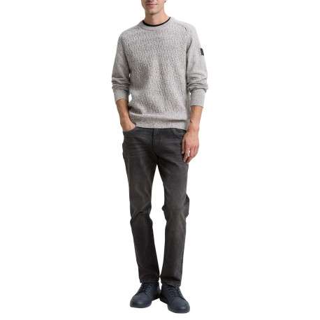 Pull en coton gris clair moucheté avec un col rond et des manches longues - Image 5